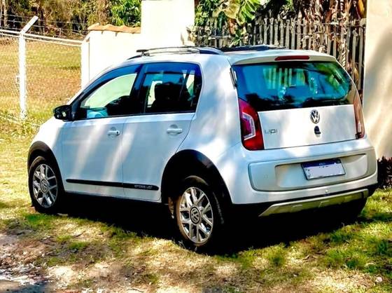 VOLKSWAGEN CROSS UP 1.0 MPI 12V FLEX 4P MANUAL VOLKSWAGEN CROSS UP 1.0 MPI 12V FLEX 4P MANUAL